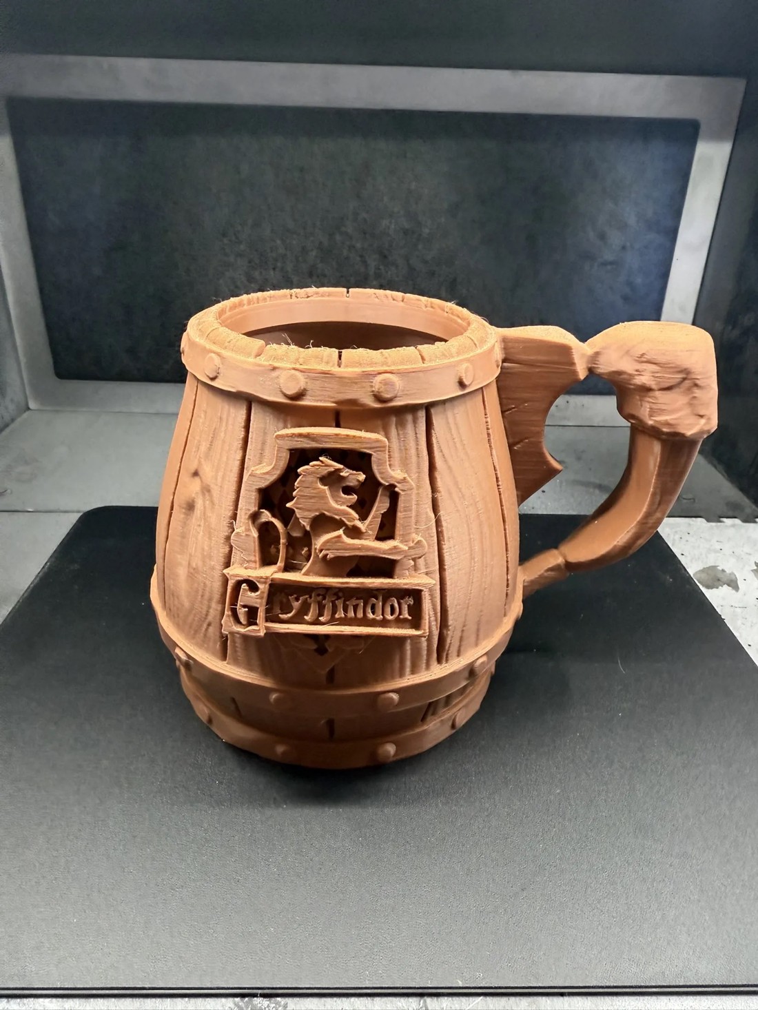 Harry Potter Gryffindole Ulcior ( 0,5l suport băutură ) - - Artynos.ro Harry Potter Gryffindole Ulcior ( 0,5l suport băutură ) - - Artynos.ro