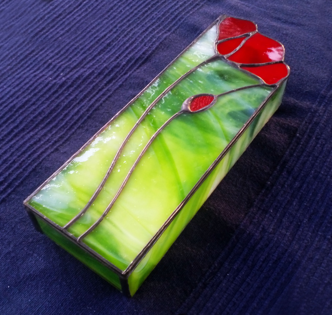 Dream of the Poppy cutie de bijuterii tiffany - - Artynos.ro Dream of the Poppy cutie de bijuterii tiffany - - Artynos.ro
