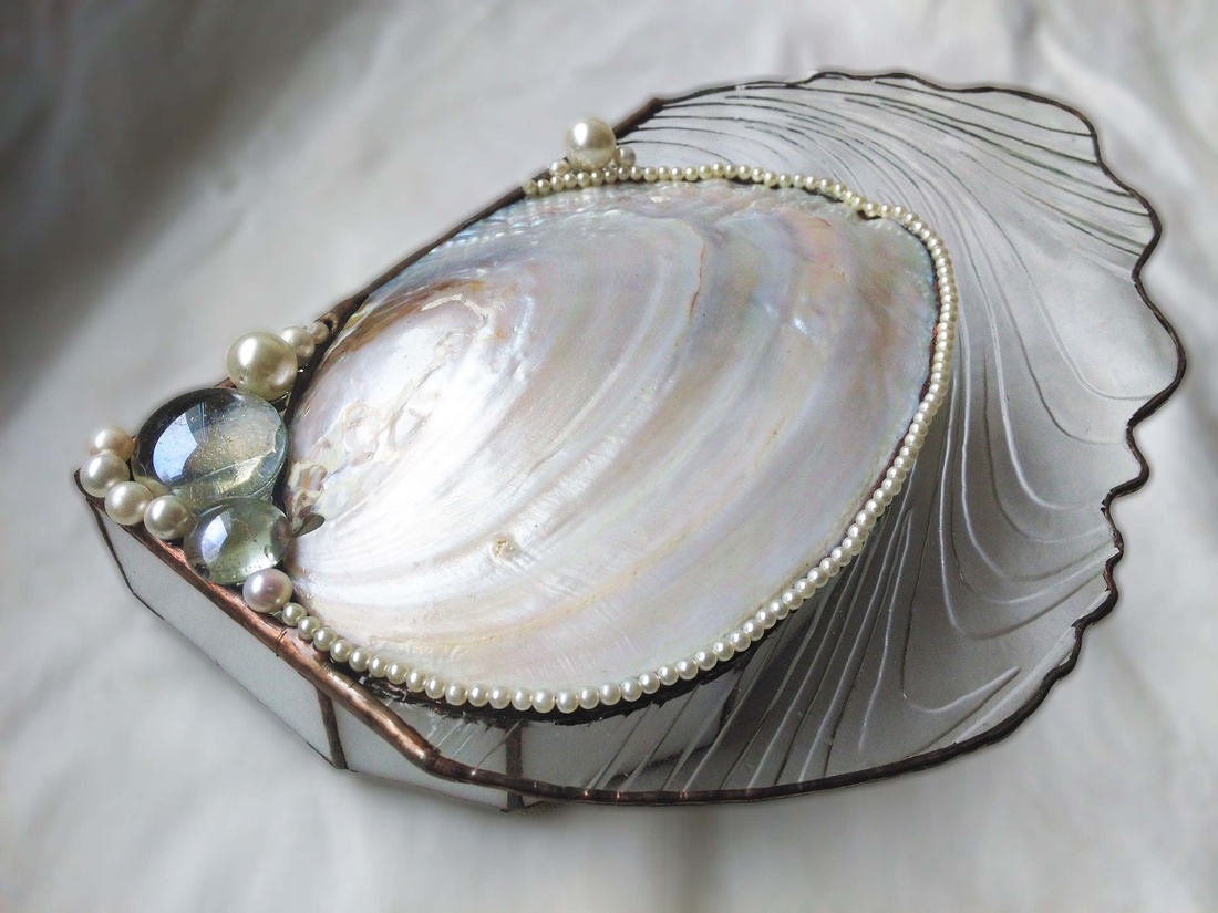 Mother of pearl luxery jewerly box - casă & stil de viață - accesorii pentru decorat casa - decorațiuni de masă și decorațiuni pentru rafturi - cutii decor, cutii de suveniruri - Artynos.ro Mother of pearl luxery jewerly box - casă & stil de viață - accesorii pentru decorat casa - decorațiuni de masă și decorațiuni pentru rafturi - cutii decor, cutii de suveniruri - Artynos.ro