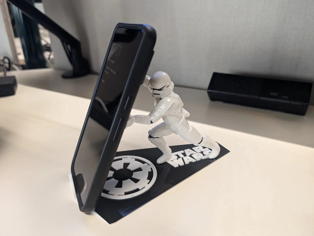 Star Wars Stormtrooper Suport de telefon - - Artynos.ro Star Wars Stormtrooper Suport de telefon - - Artynos.ro