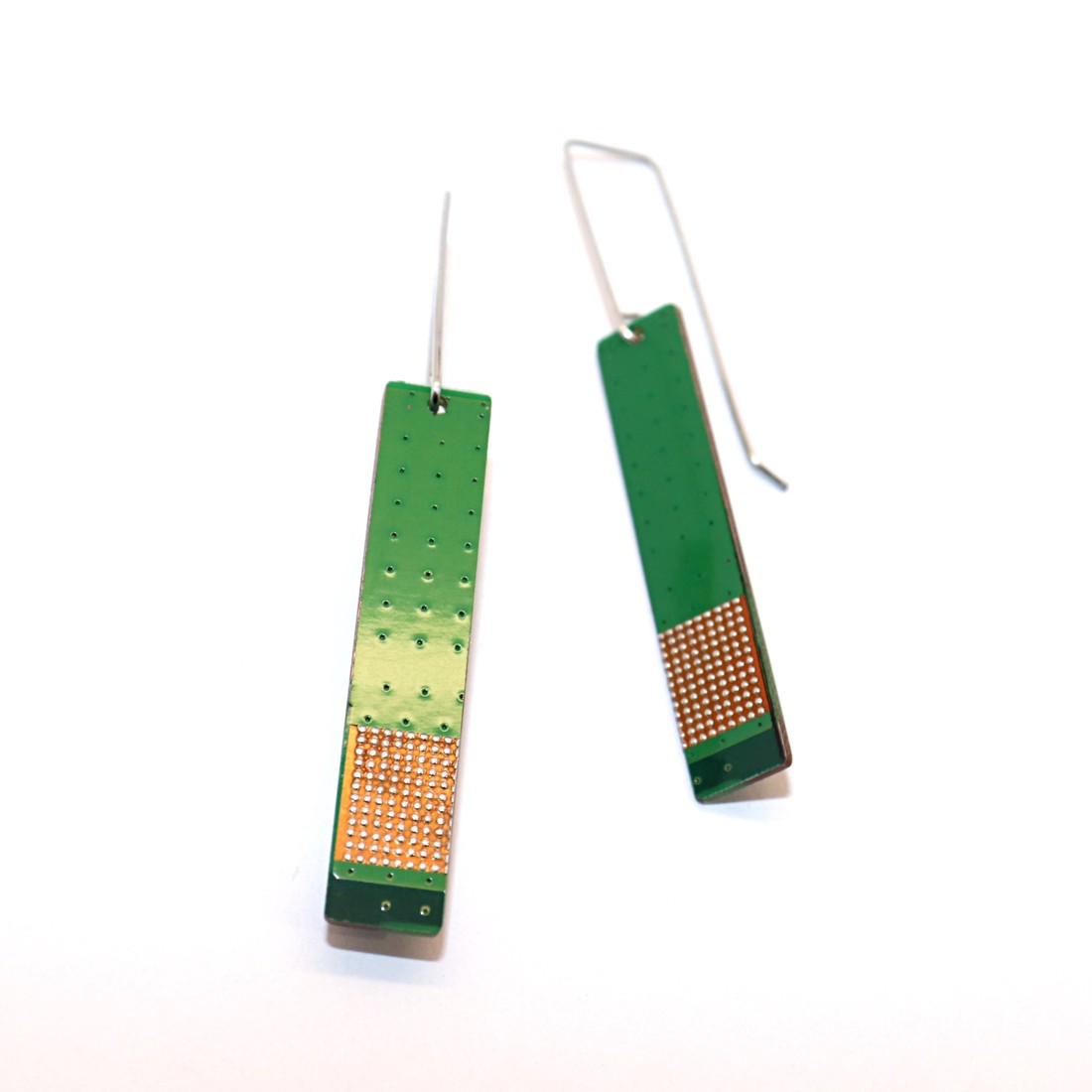Placă de bază pentru calculator cu cuier din aluminiu, pereche de cercei pentru femei (F.03) - - Artynos.ro Placă de bază pentru calculator cu cuier din aluminiu, pereche de cercei pentru femei (F.03) - - Artynos.ro