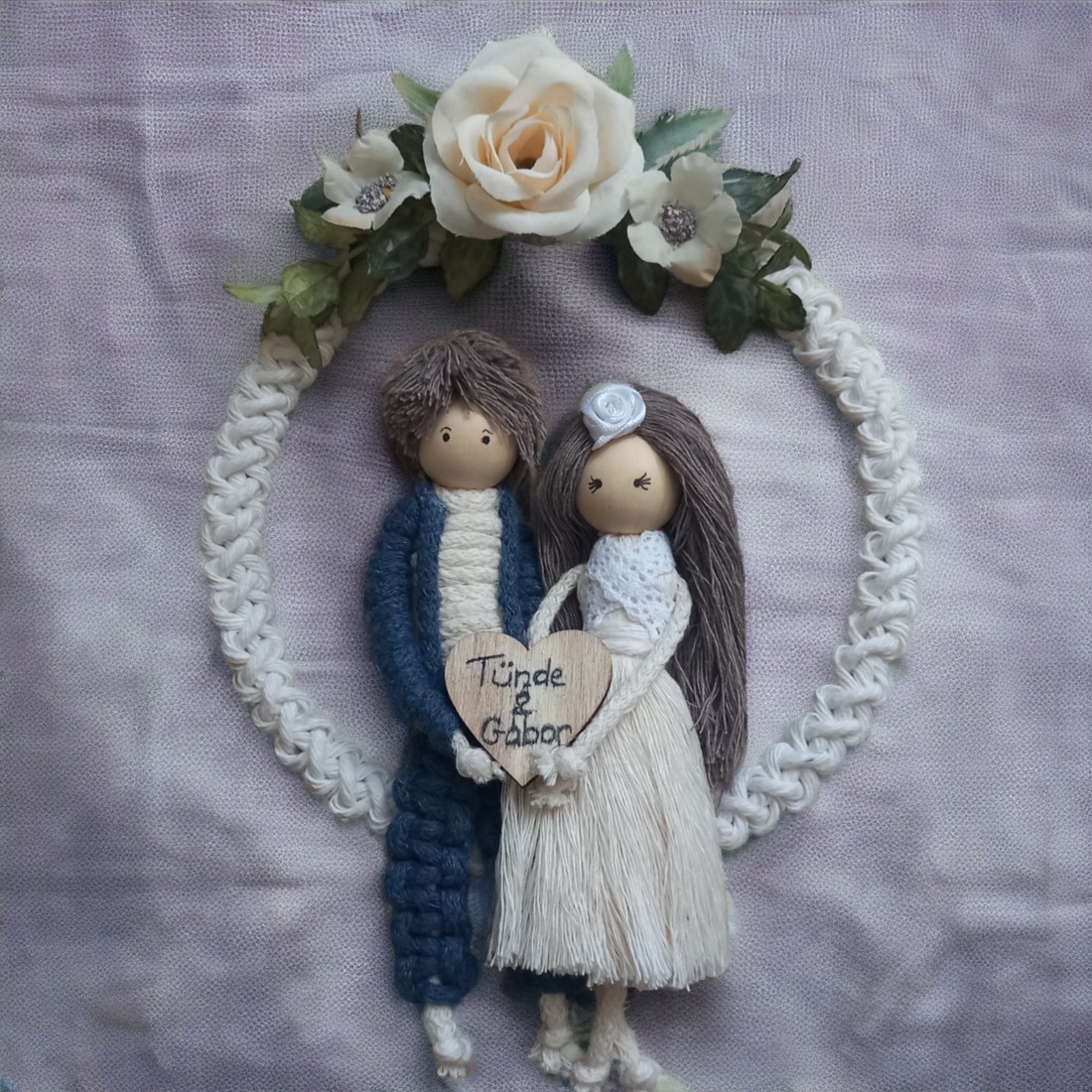 Suvenir de nuntă, ornament de perete cuplu - - Artynos.ro Suvenir de nuntă, ornament de perete cuplu - - Artynos.ro