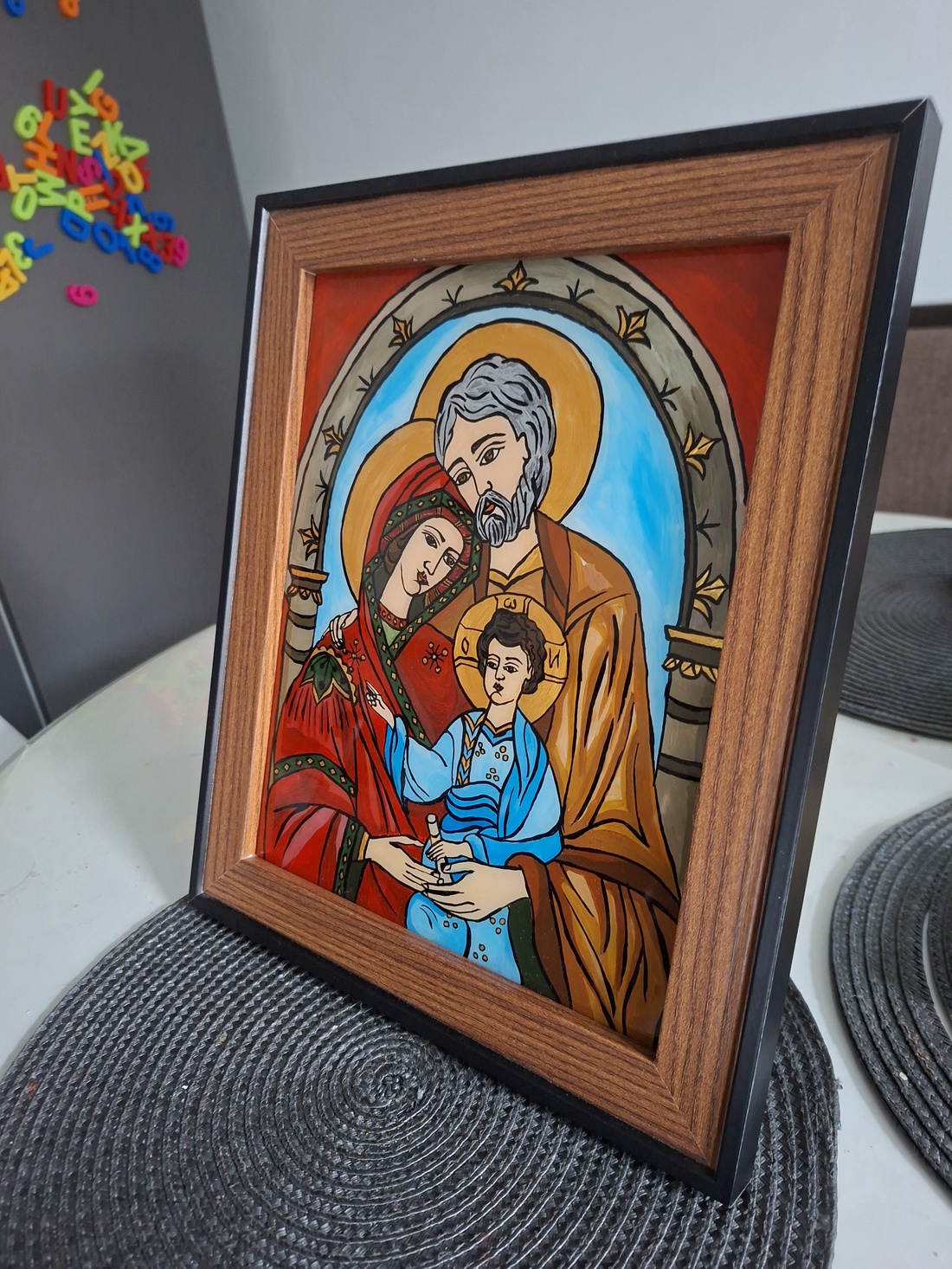 Icoana Sfanta familie pictata manual, pe sticla - arte vizuale și accesorii  - picturi - pictură pe sticlă - Artynos.ro