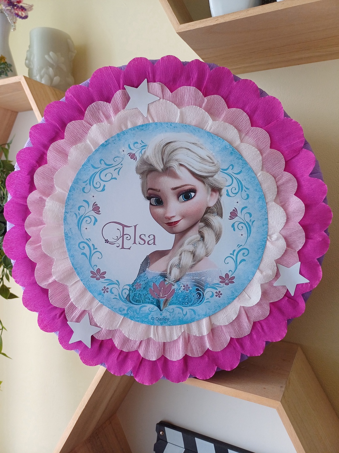 Piñata pinata piniata Elsa Frozen - jucării și echipamente pentru copii - jocuri de mișcare - Artynos.ro Piñata pinata piniata Elsa Frozen - jucării și echipamente pentru copii - jocuri de mișcare - Artynos.ro