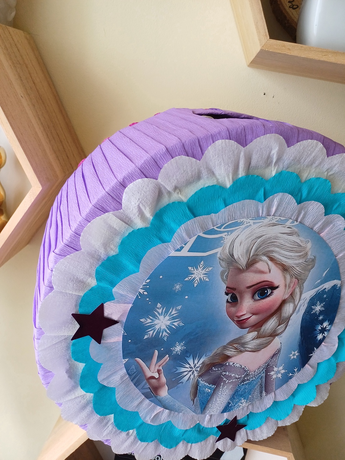 Pinata piniata Elsa Frozen - jucării și echipamente pentru copii - accesorii sport - accesorii pentru alte jocuri și sporturi - Artynos.ro Pinata piniata Elsa Frozen - jucării și echipamente pentru copii - accesorii sport - accesorii pentru alte jocuri și sporturi - Artynos.ro