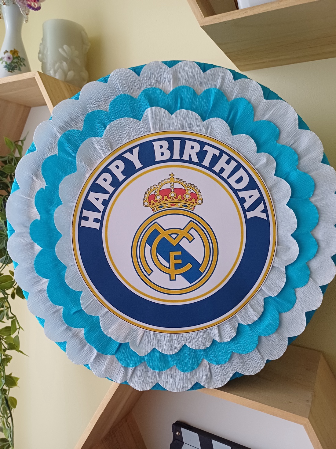 Pinata piniata Real Madrid Happy Birthday - jucării și echipamente pentru copii - accesorii sport - accesorii pentru alte jocuri și sporturi - Artynos.ro Pinata piniata Real Madrid Happy Birthday - jucării și echipamente pentru copii - accesorii sport - accesorii pentru alte jocuri și sporturi - Artynos.ro