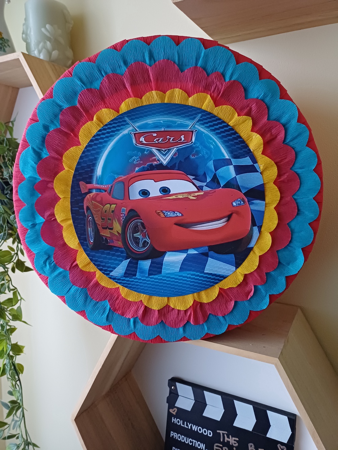 Piñata pinata piniata Fulger Mcqueen - jucării și echipamente pentru copii - jocuri de mișcare - Artynos.ro Piñata pinata piniata Fulger Mcqueen - jucării și echipamente pentru copii - jocuri de mișcare - Artynos.ro