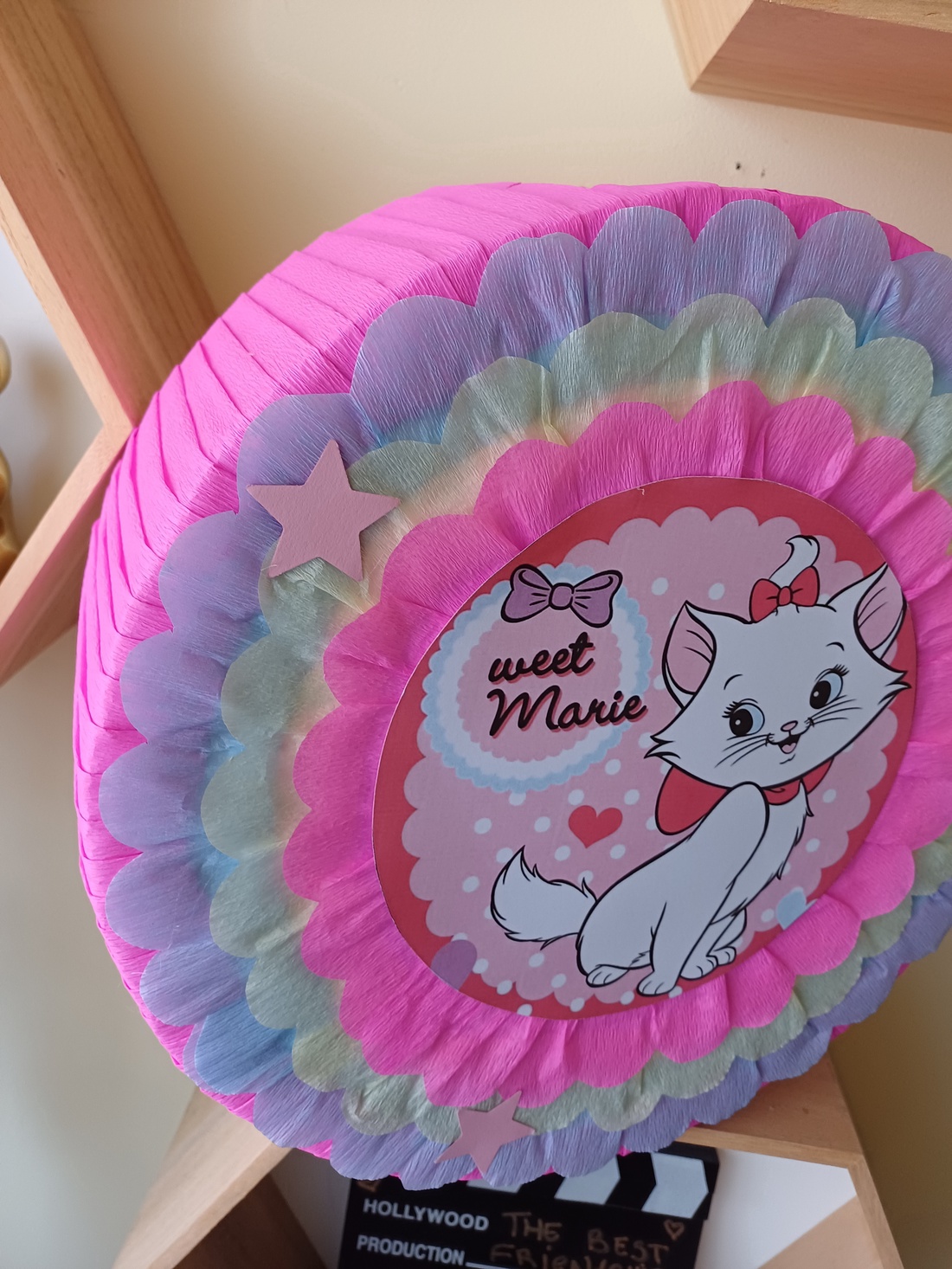 Piñata pinata piniata Marie - jucării și echipamente pentru copii - jocuri de mișcare - Artynos.ro Piñata pinata piniata Marie - jucării și echipamente pentru copii - jocuri de mișcare - Artynos.ro