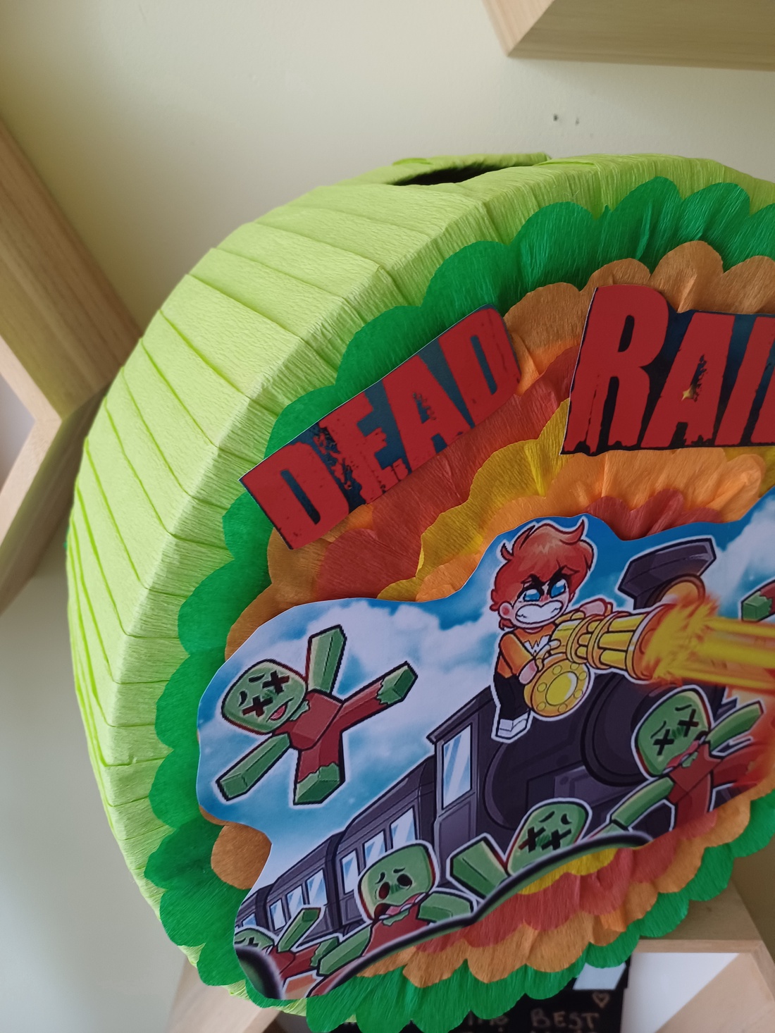 Piñata pinata piniata Dead Rail - jucării și echipamente pentru copii - jocuri de mișcare - Artynos.ro Piñata pinata piniata Dead Rail - jucării și echipamente pentru copii - jocuri de mișcare - Artynos.ro