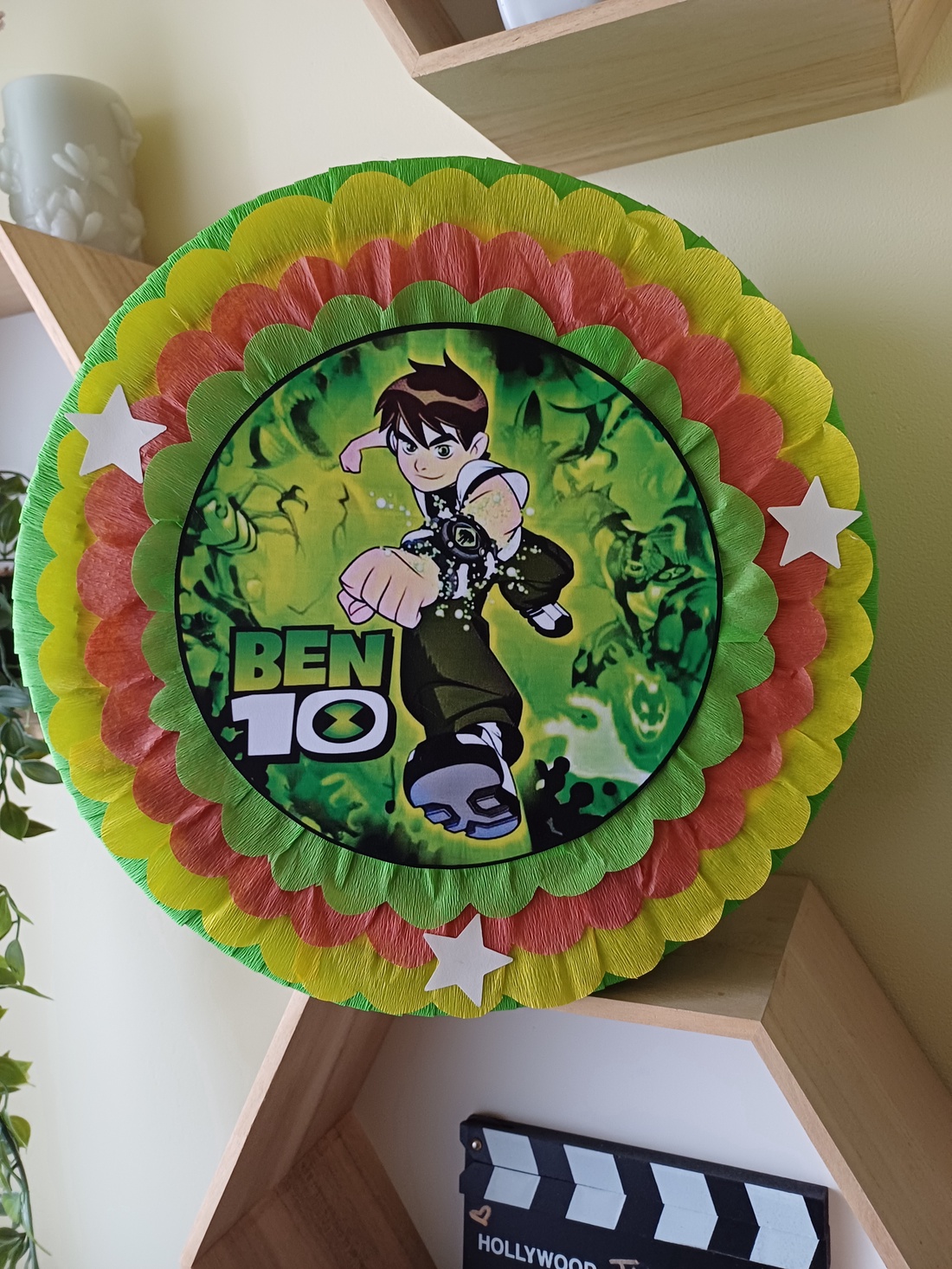 Piñata pinata piniata Ben 10 - jucării și echipamente pentru copii - jocuri de rol - Artynos.ro