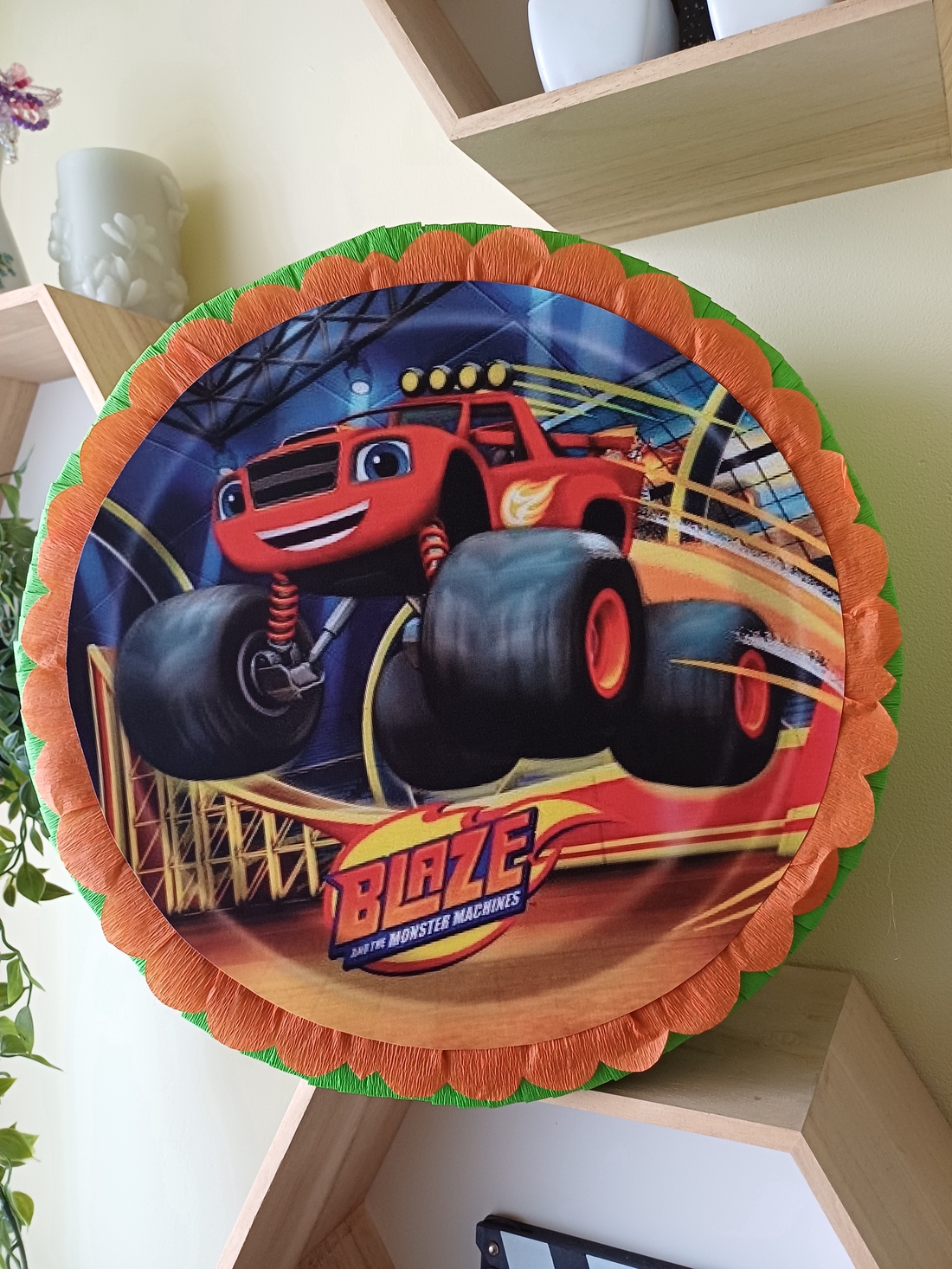 Piñata pinata piniata Blaze Monster Truck - jucării și echipamente pentru copii - jocuri de rol - Artynos.ro Piñata pinata piniata Blaze Monster Truck - jucării și echipamente pentru copii - jocuri de rol - Artynos.ro