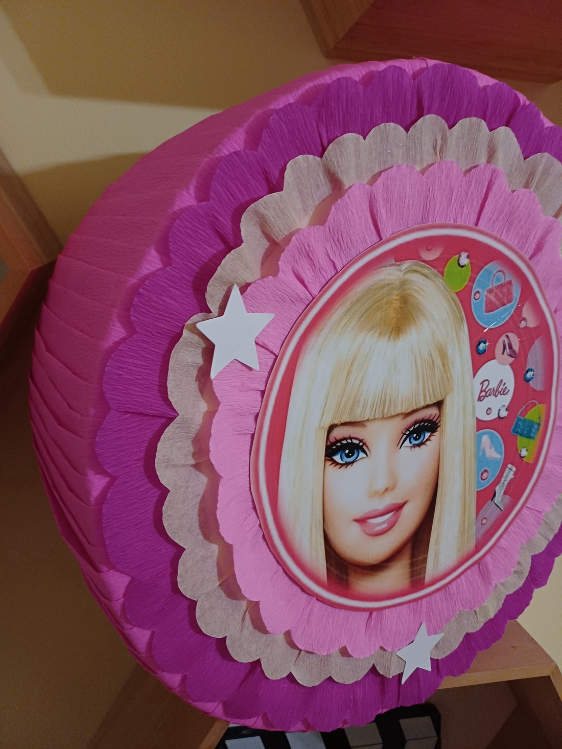 Piñata pinata Barbie piniata - jucării și echipamente pentru copii - jocuri de mișcare - Artynos.ro Piñata pinata Barbie piniata - jucării și echipamente pentru copii - jocuri de mișcare - Artynos.ro