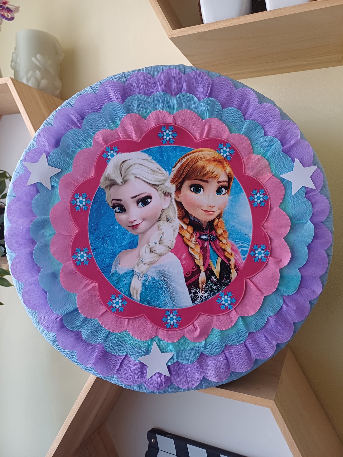 Piñata pinata piniata Ana si Elsa - jucării și echipamente pentru copii - jocuri de rol - Artynos.ro Piñata pinata piniata Ana si Elsa - jucării și echipamente pentru copii - jocuri de rol - Artynos.ro