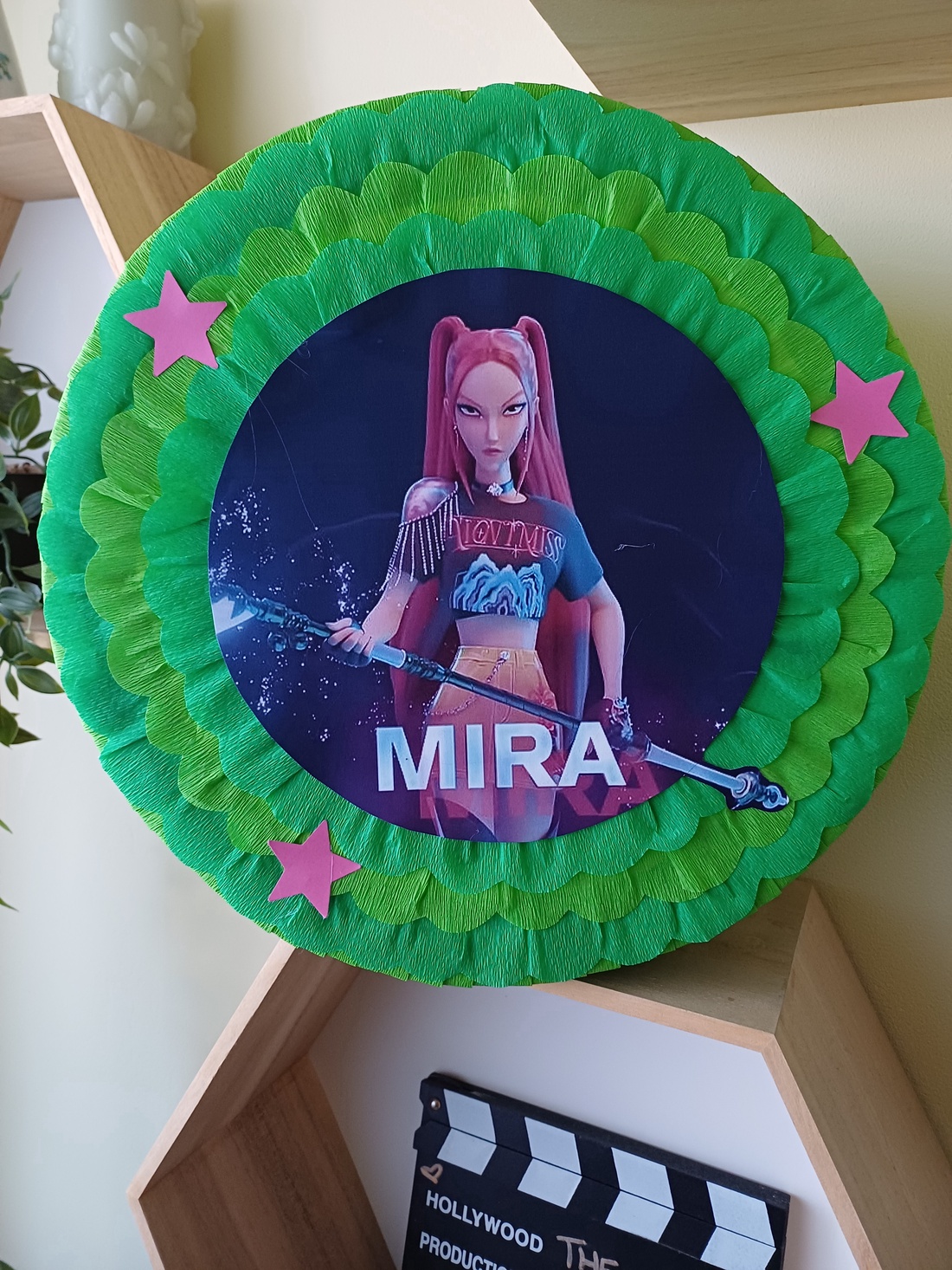Piñata pinata piniata Mira KPop - jucării și echipamente pentru copii - jocuri de rol - Artynos.ro Piñata pinata piniata Mira KPop - jucării și echipamente pentru copii - jocuri de rol - Artynos.ro