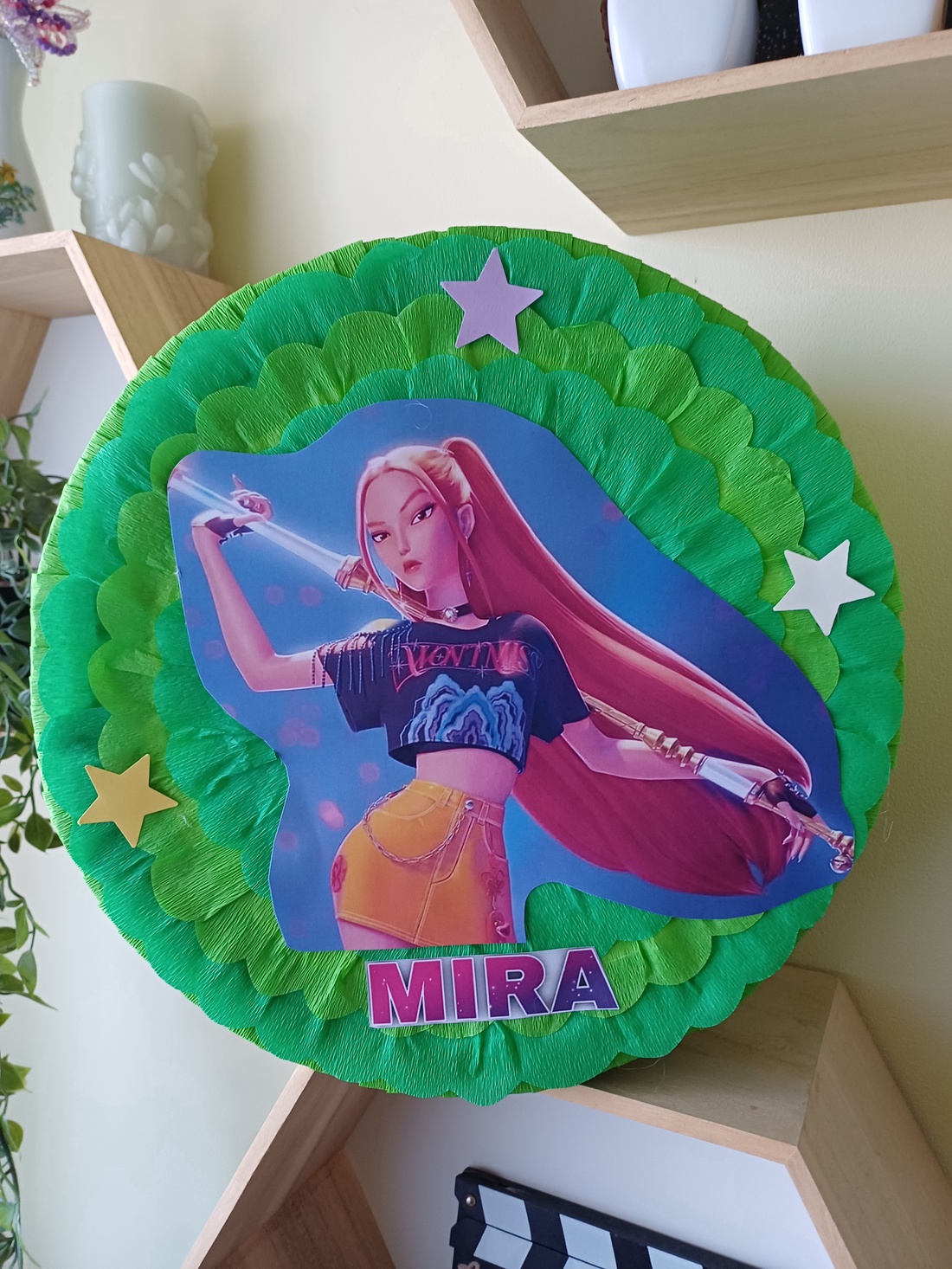 Piñata pinata piniata Mira KPop - jucării și echipamente pentru copii - jocuri de rol - Artynos.ro Piñata pinata piniata Mira KPop - jucării și echipamente pentru copii - jocuri de rol - Artynos.ro