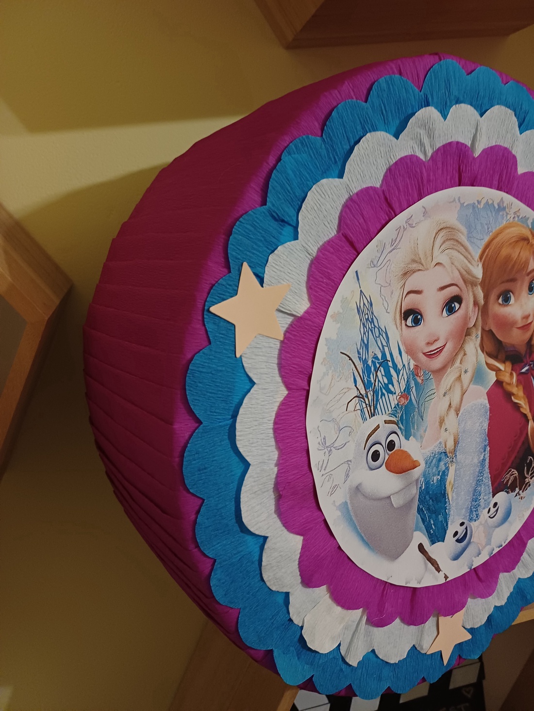 Piñata pinata piniata Ana si Elsa Frozen  - jucării și echipamente pentru copii - jocuri de rol - Artynos.ro