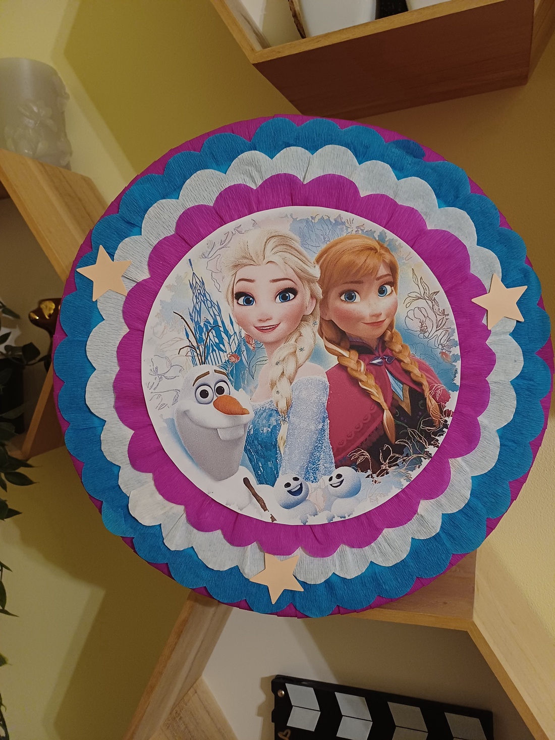 Piñata pinata piniata Ana si Elsa Frozen  - jucării și echipamente pentru copii - jocuri de rol - Artynos.ro