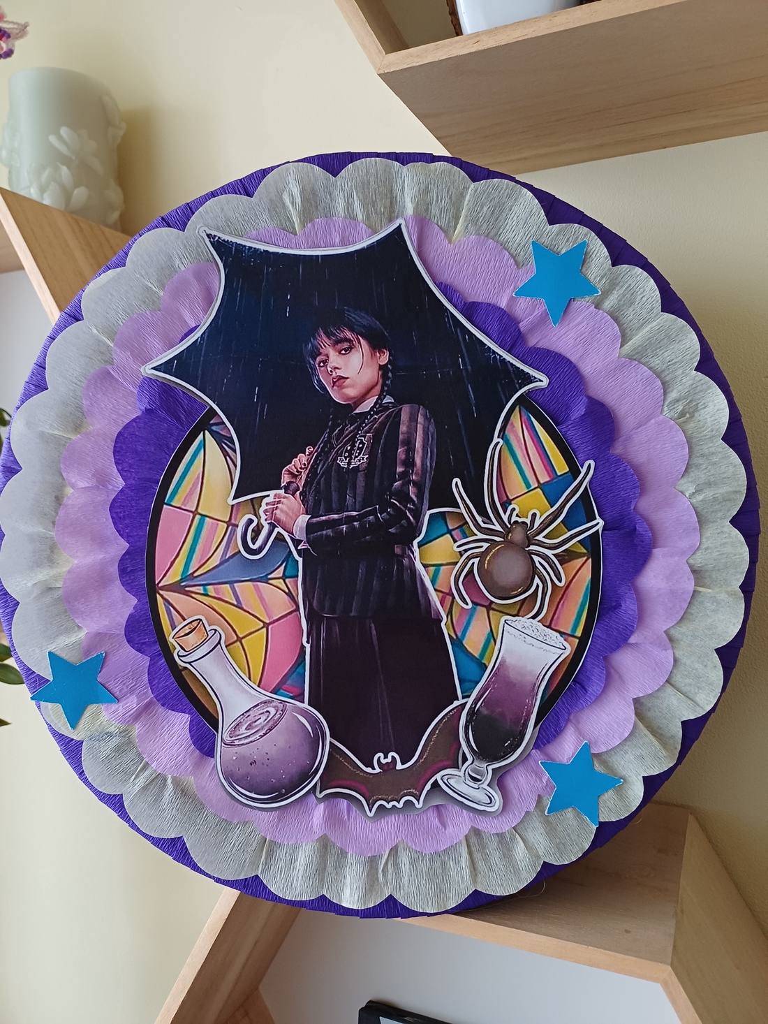 Piñata pinata piniata Wednesday  - jucării și echipamente pentru copii - jocuri de mișcare - Artynos.ro