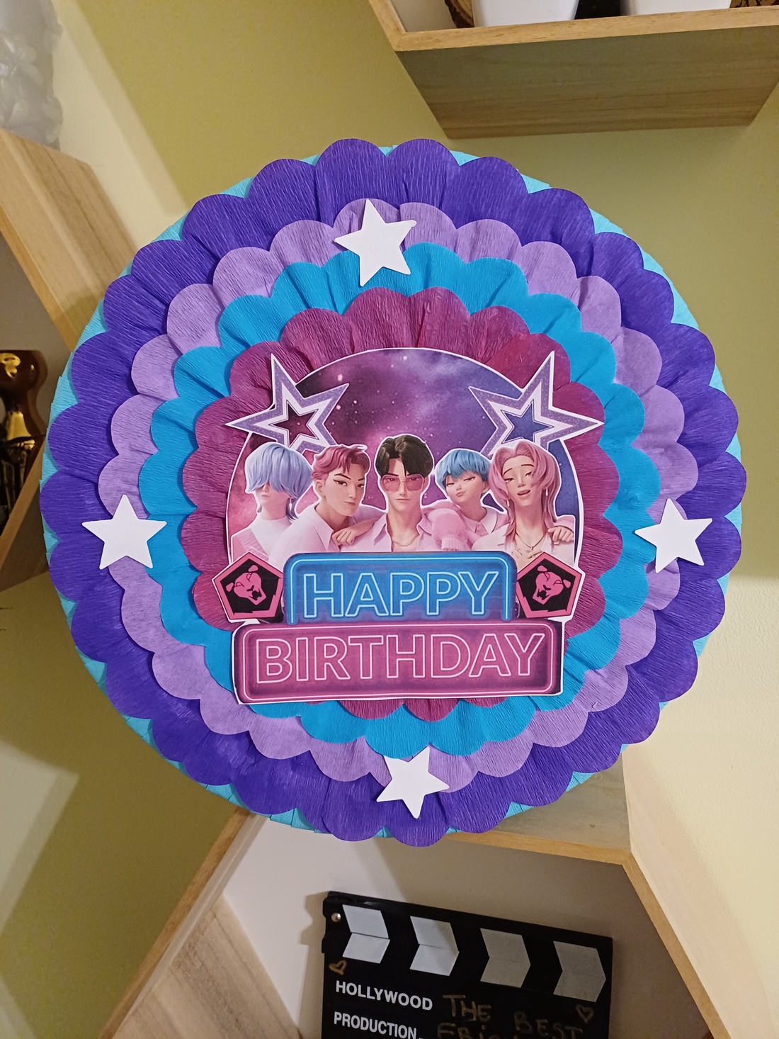 Piñata pinata piniata Saja boys  - jucării și echipamente pentru copii - jocuri de rol - Artynos.ro