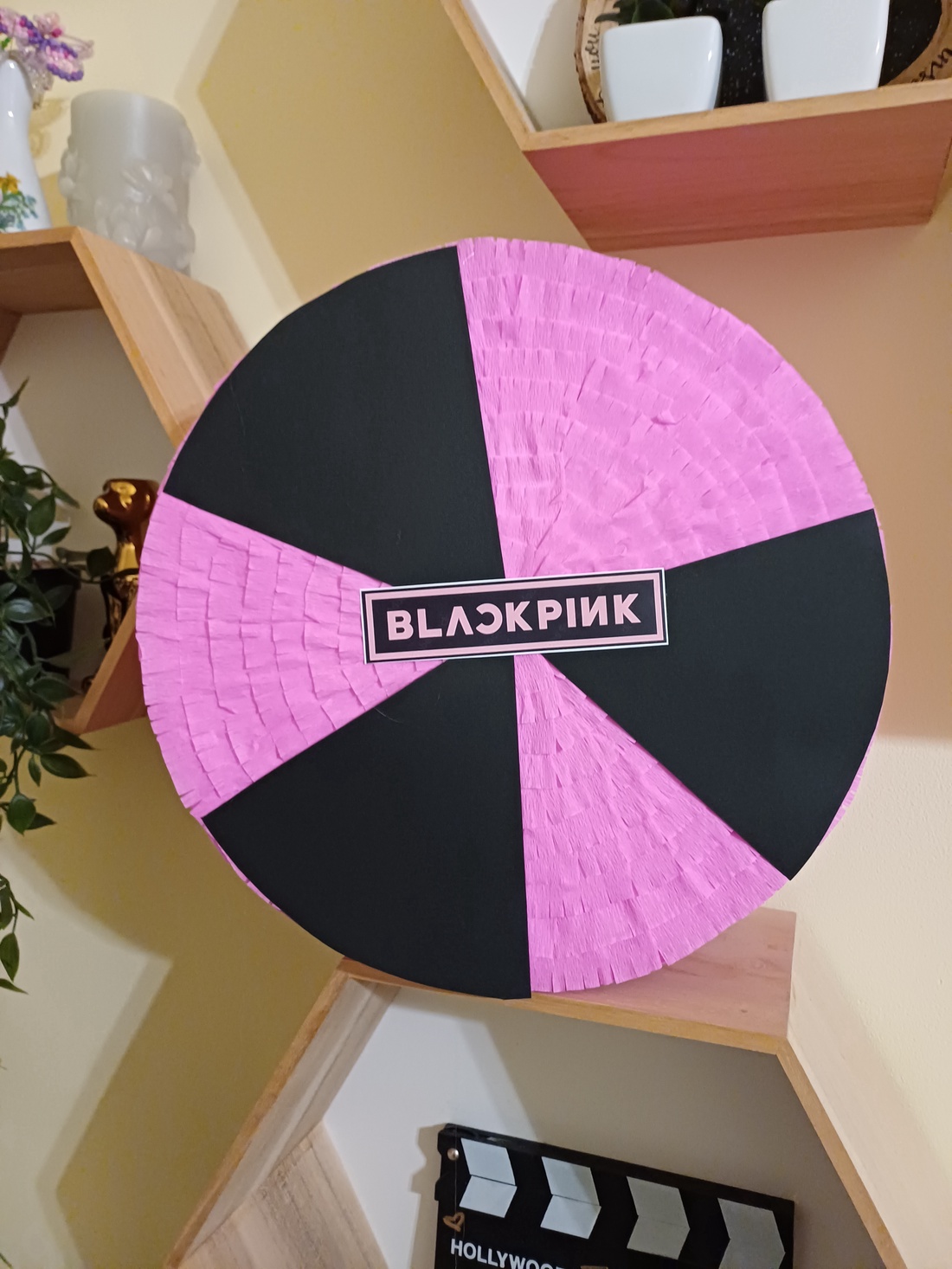 Piñata pinata piniata Black Pink - jucării și echipamente pentru copii - jocuri de mișcare - Artynos.ro