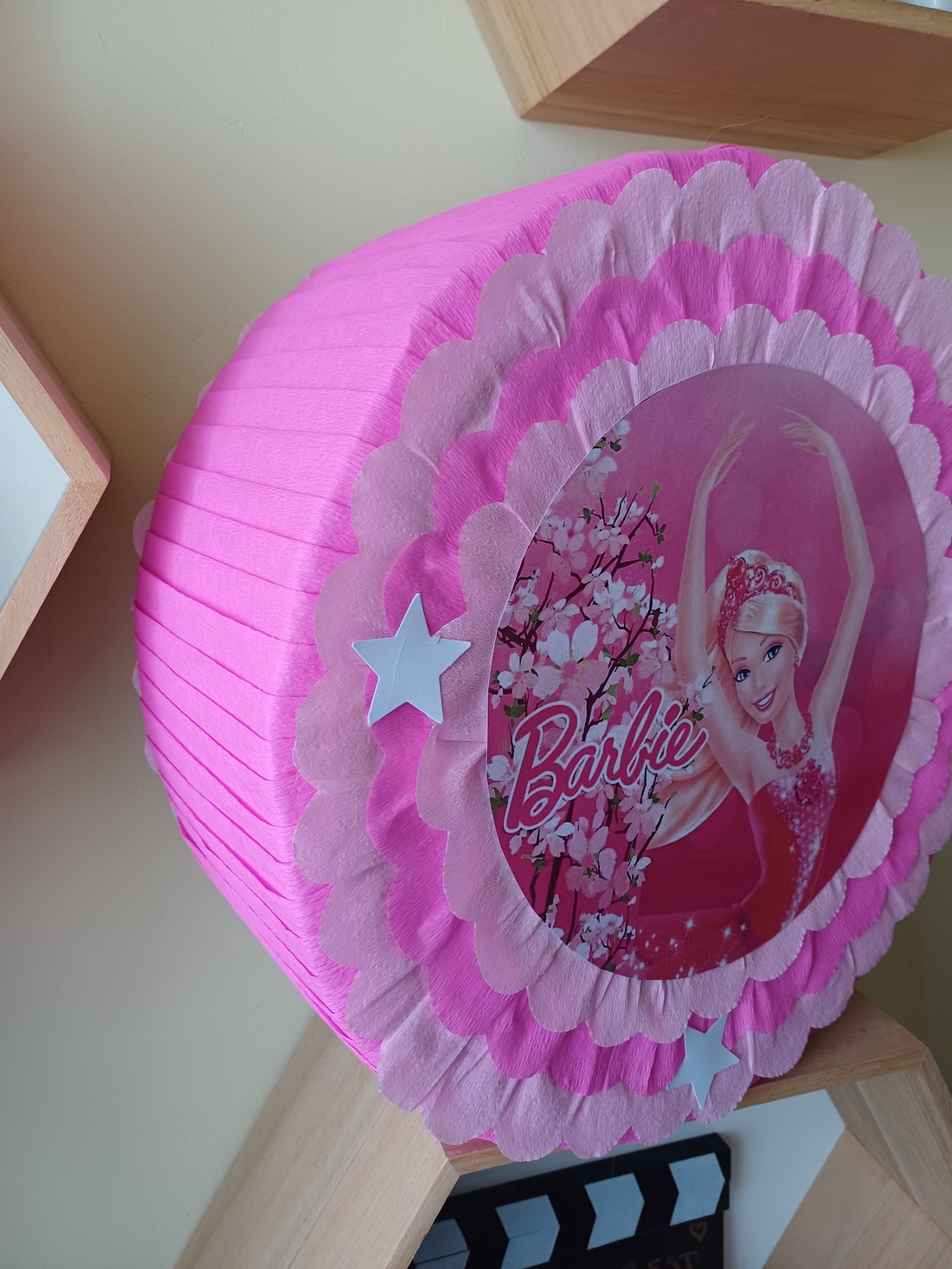 Piñata pinata piniata Barbie  - jucării și echipamente pentru copii - jocuri de rol - Artynos.ro