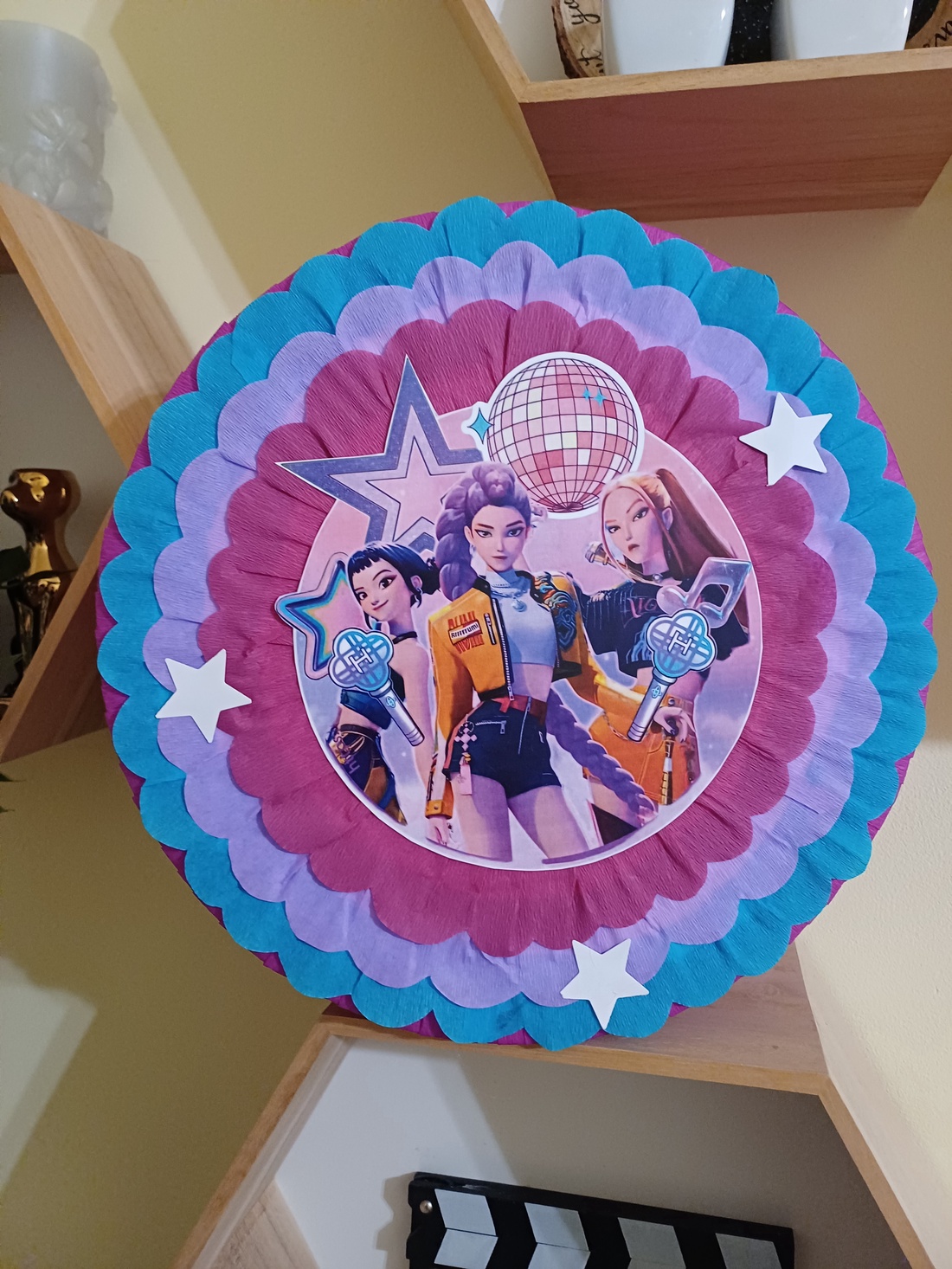 Piñata pinata piniata K-Pop  - jucării și echipamente pentru copii - jocuri de rol - Artynos.ro