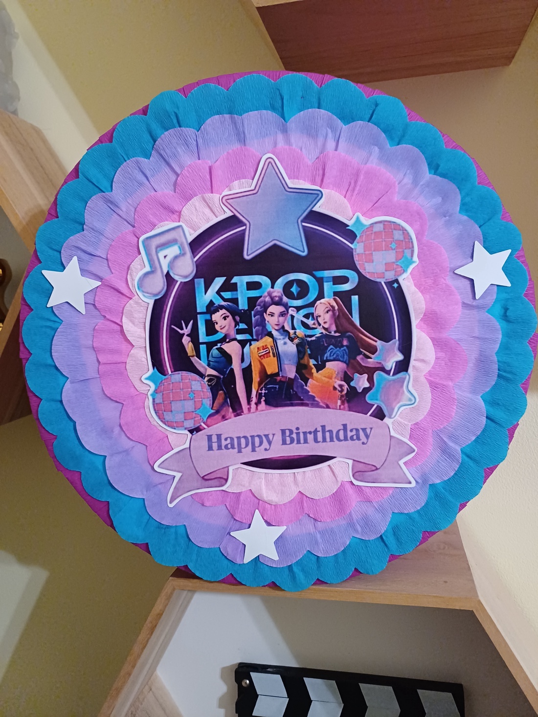 Piñata pinata piniata K-Pop  - jucării și echipamente pentru copii - jocuri de rol - Artynos.ro