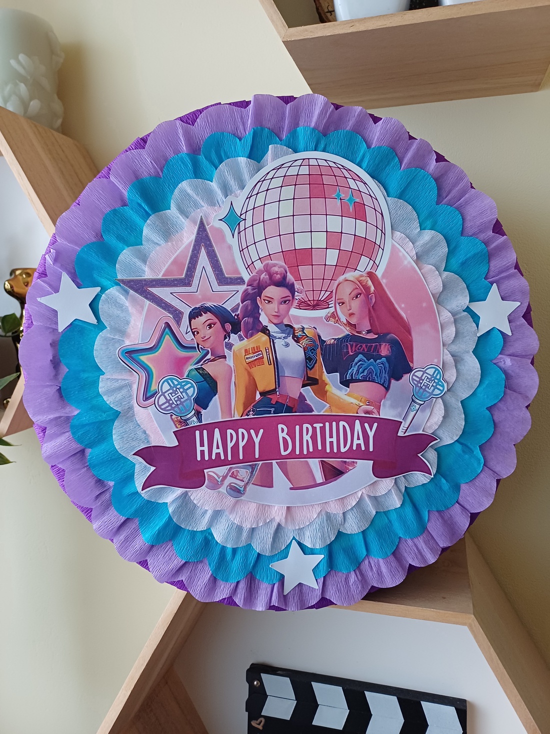 Piñata pinata K-Pop  - jucării și echipamente pentru copii - jocuri de mișcare - Artynos.ro