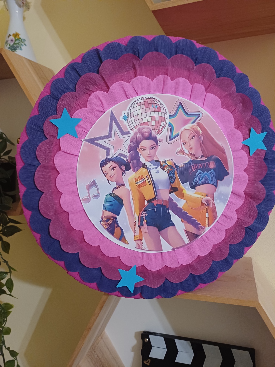 Piñata pinata piniata K-Pop  - jucării și echipamente pentru copii - jocuri de mișcare - Artynos.ro