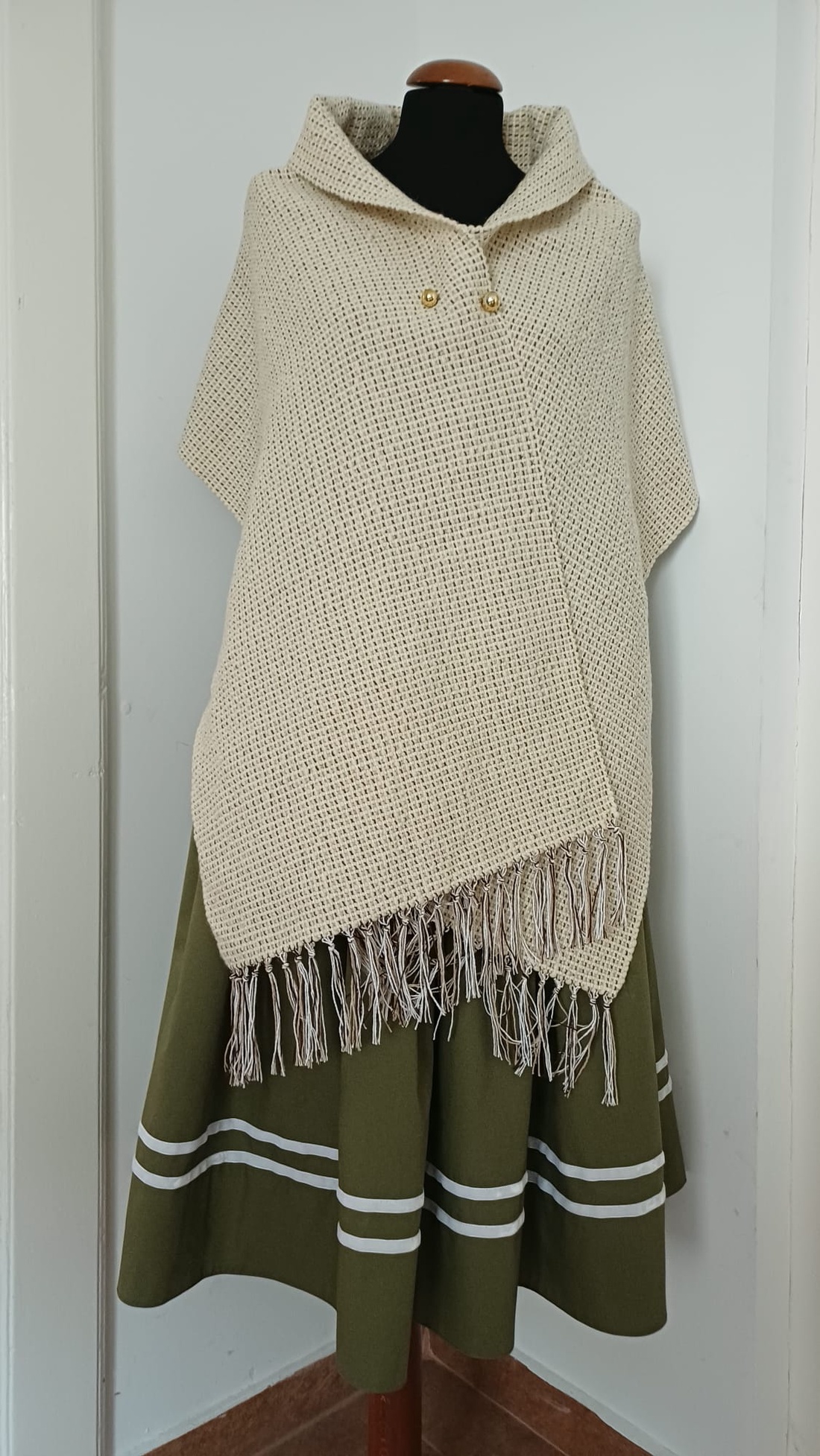 Șal - îmbrăcăminte și modă - eșarfe, pălării, fularuri - șaluri - Artynos.ro