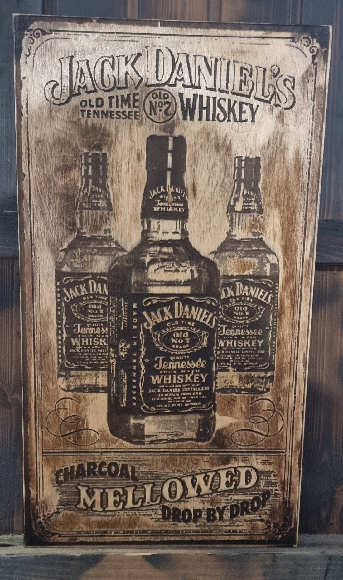 Imagine din lemn gravată cu laser Jack Daniels - casă & stil de viață - accesorii pentru decorat casa - picturi murale - artă de perete din lemn - Artynos.ro