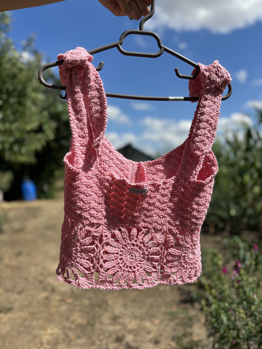 Top handmade �Blush Bloom - îmbrăcăminte și modă - haine damă - top de damă, bralette - Artynos.ro