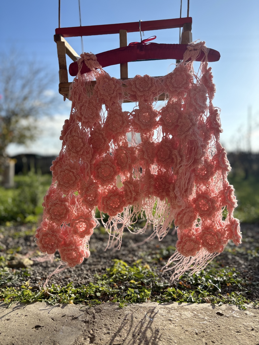 Pulover handmade �Pink Blossom - îmbrăcăminte și modă - haine damă - bluze damă - Artynos.ro