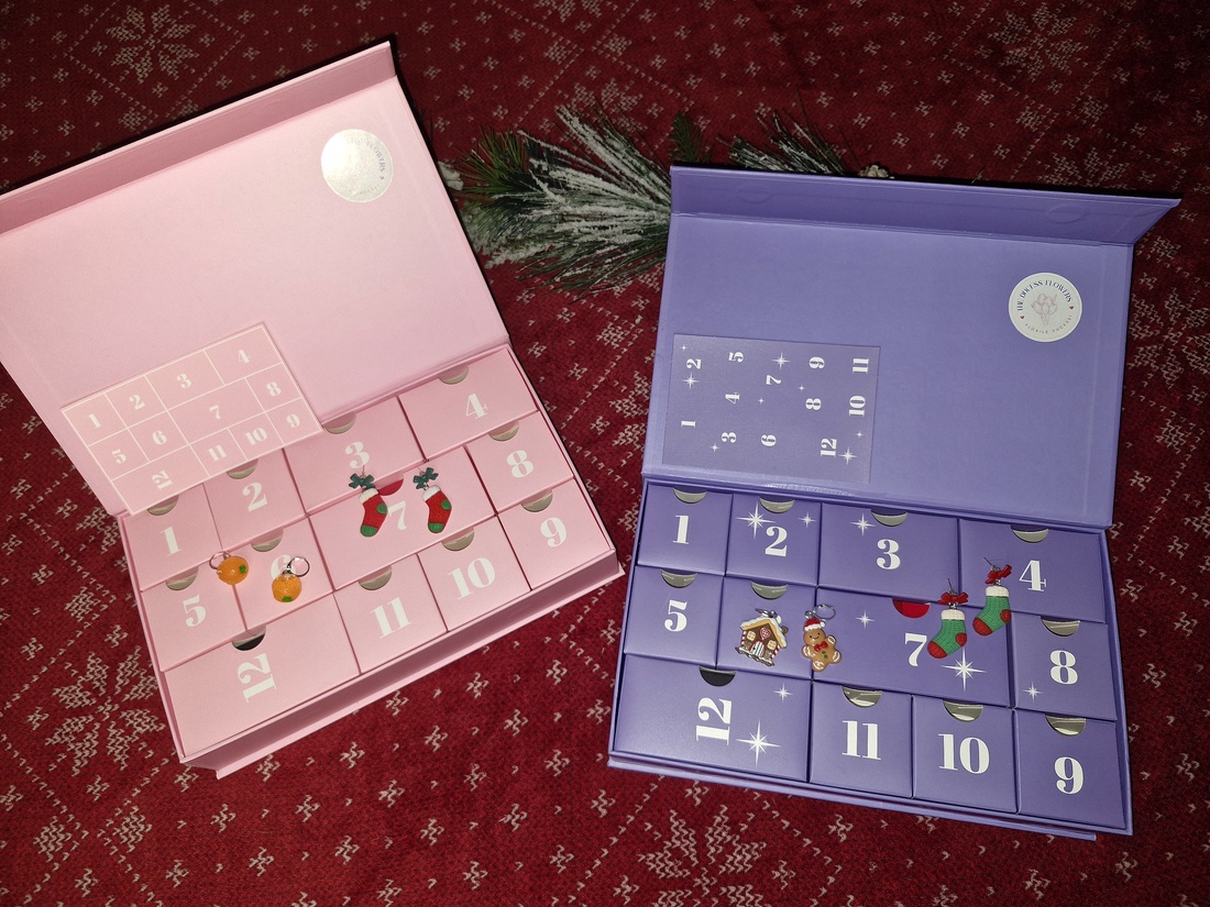 Advent calendar mov cu bijuterii  - crăciun - decorațiuni de advent - calendar de advent - Artynos.ro