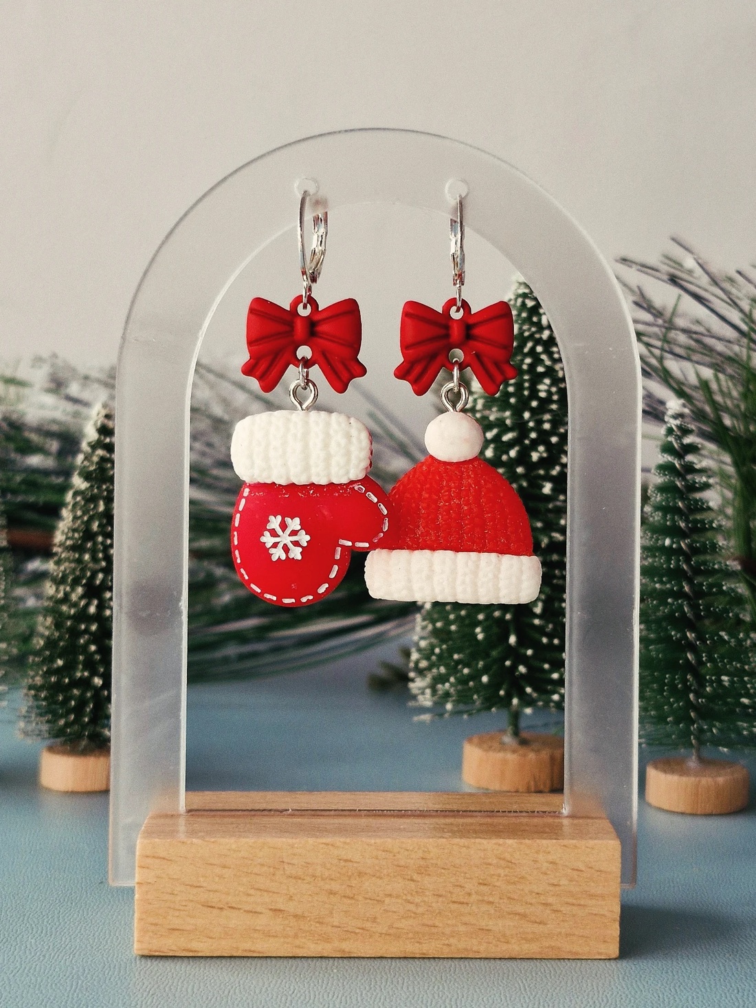 Cercei argint 925 cu mănușa și căciula lui Moș Crăciun - crăciun - cadouri de moș crăciun - cadouri de moș crăciun - Artynos.ro