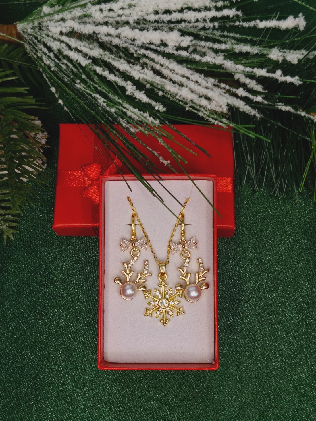 Set placat cu aur de 18K cu reni și fundițe de zirconiu - crăciun - cadouri de moș crăciun - cadouri de moș crăciun - Artynos.ro