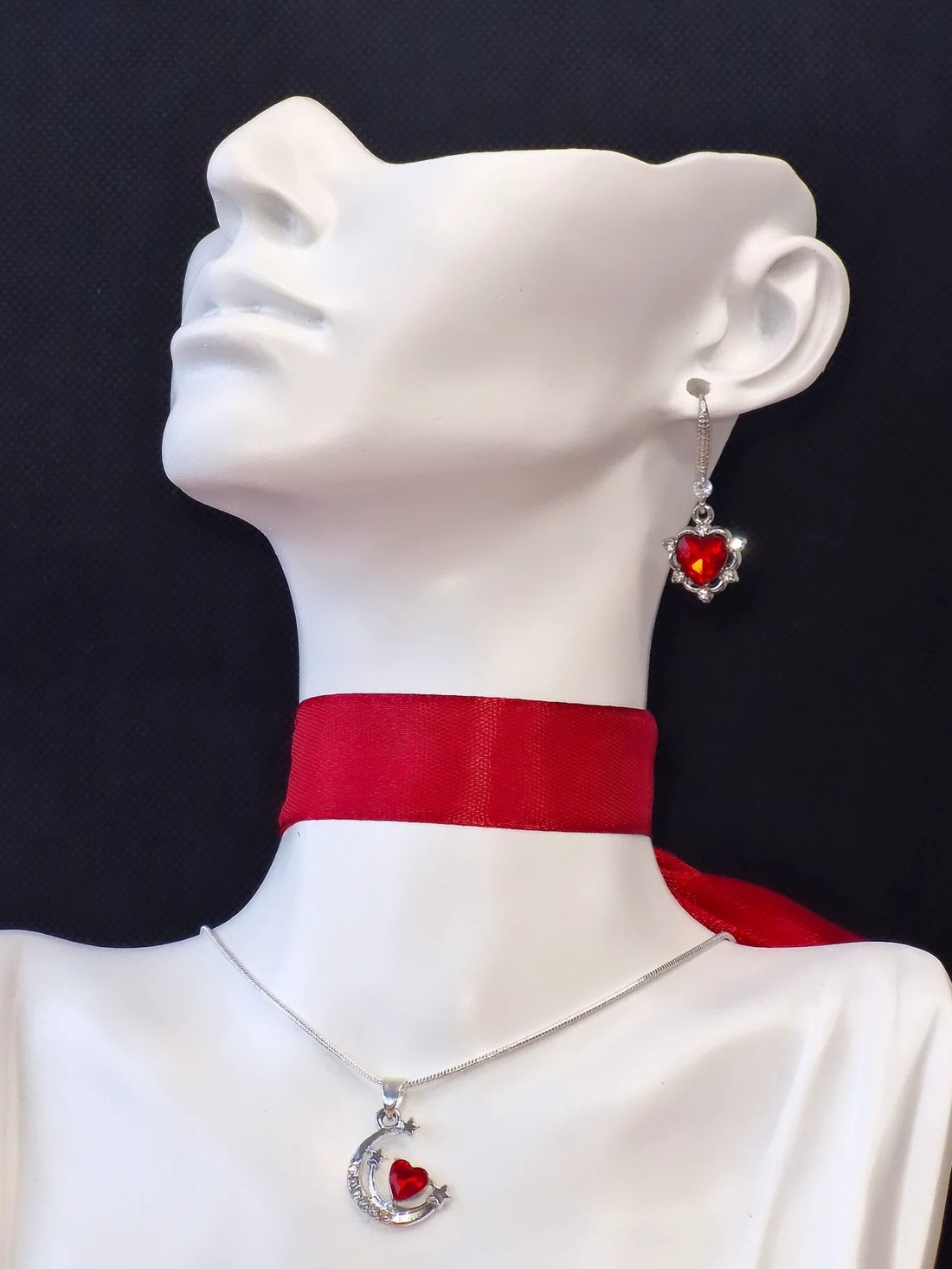 Set argint 925 cu semilună și inimi roșii - bijuterii - cercei - cercei din argint - Artynos.ro
