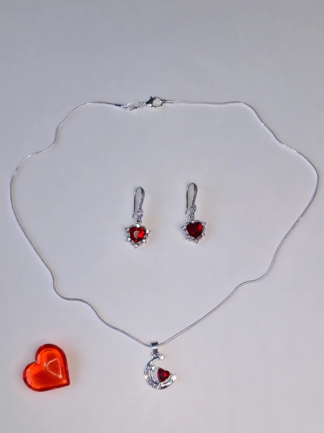 Set argint 925 cu semilună și inimi roșii - bijuterii - cercei - cercei din argint - Artynos.ro