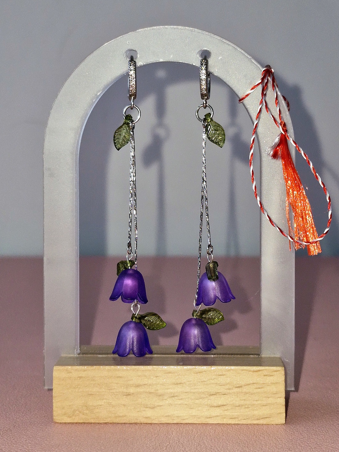 Cercei Vestirea Primăverii cu lalele mov - bijuterii - mărțișor - Artynos.ro