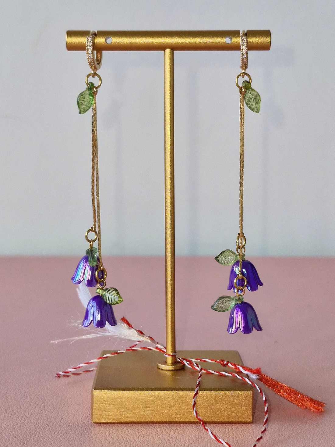 Cercei Vestirea Primăverii cu lalele mov - bijuterii - mărțișor - Artynos.ro