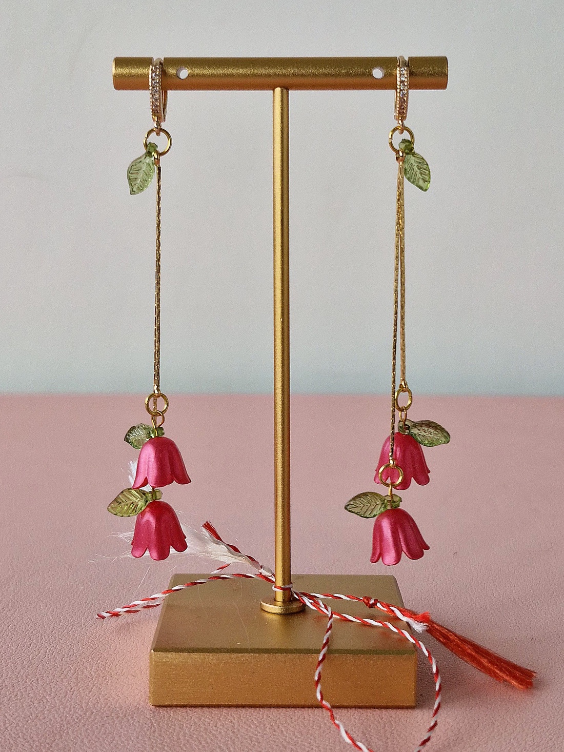 Cercei Vestirea Primăverii cu lalele roșii - bijuterii - mărțișor - Artynos.ro