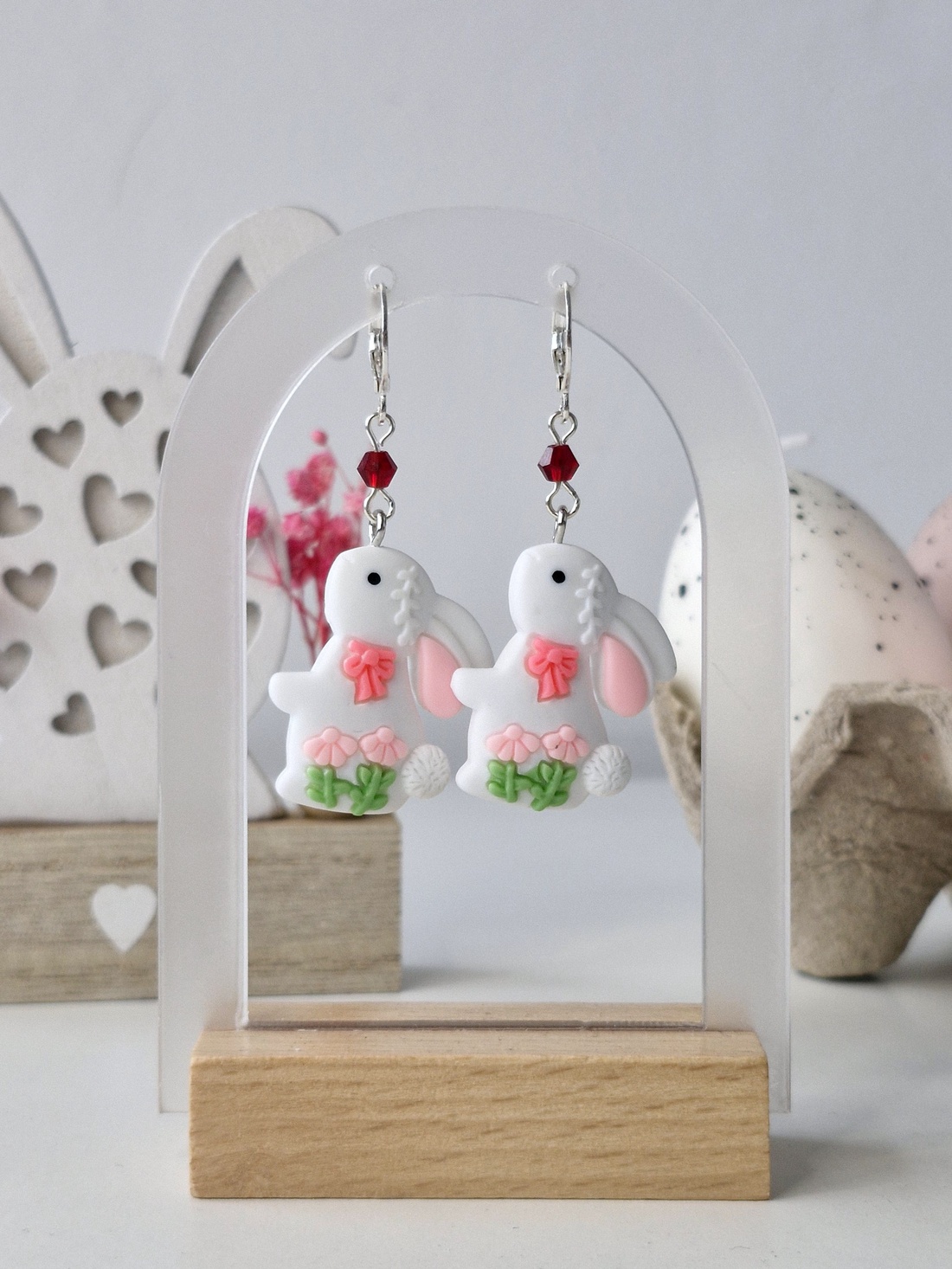 Cercei de Paște cu iepurași albi - decor de sărbători - decorațiuni de paște - iepuraș de paște - Artynos.ro