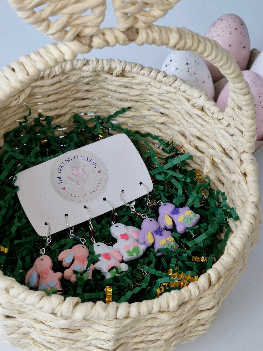 Cercei de Paște cu iepurași roz cu albastru - decor de sărbători - decorațiuni de paște - iepuraș de paște - Artynos.ro