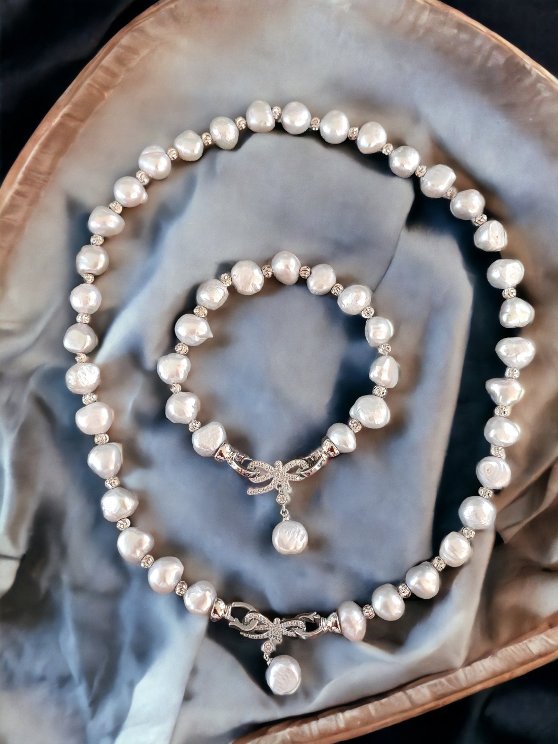 Set colier si bratara perle baroc, gri - bijuterii - coliere - coliere de perle - Artynos.ro