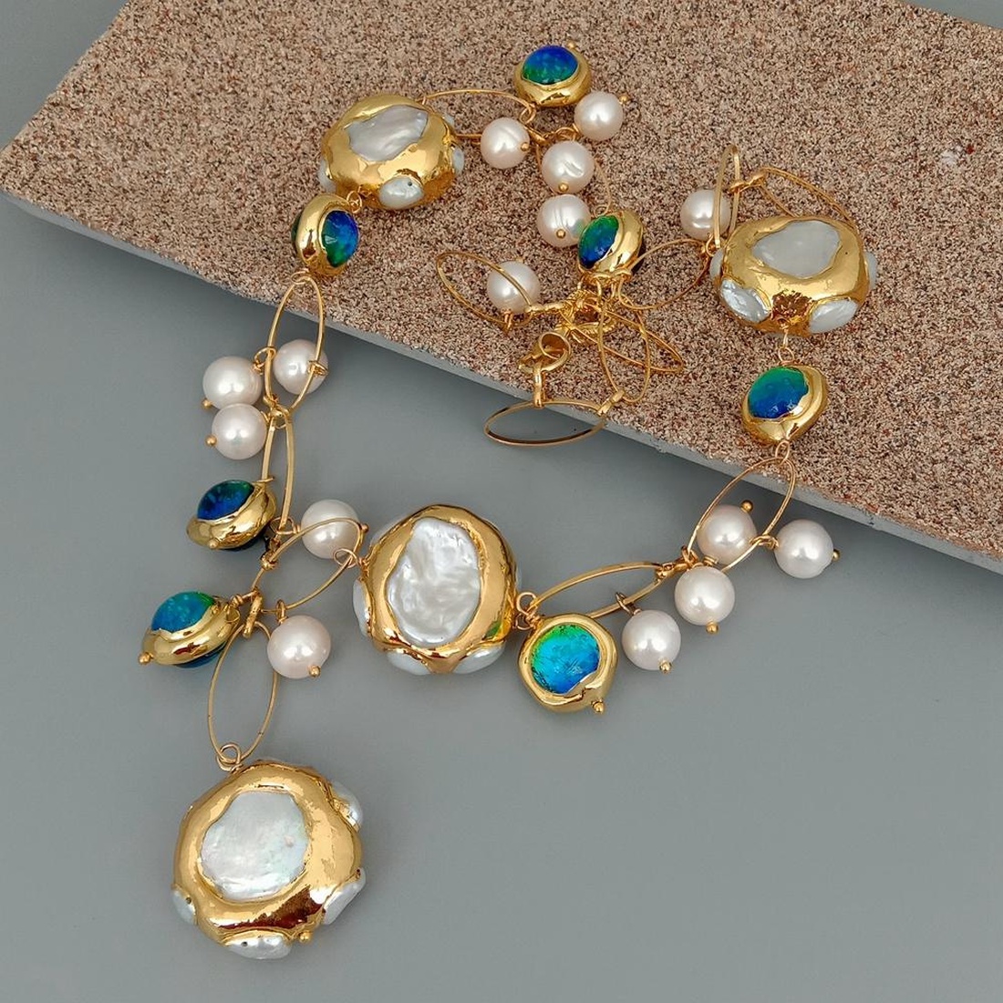 Colier perle naturale placate cu aur si sticla Murano - bijuterii - coliere - Artynos.ro