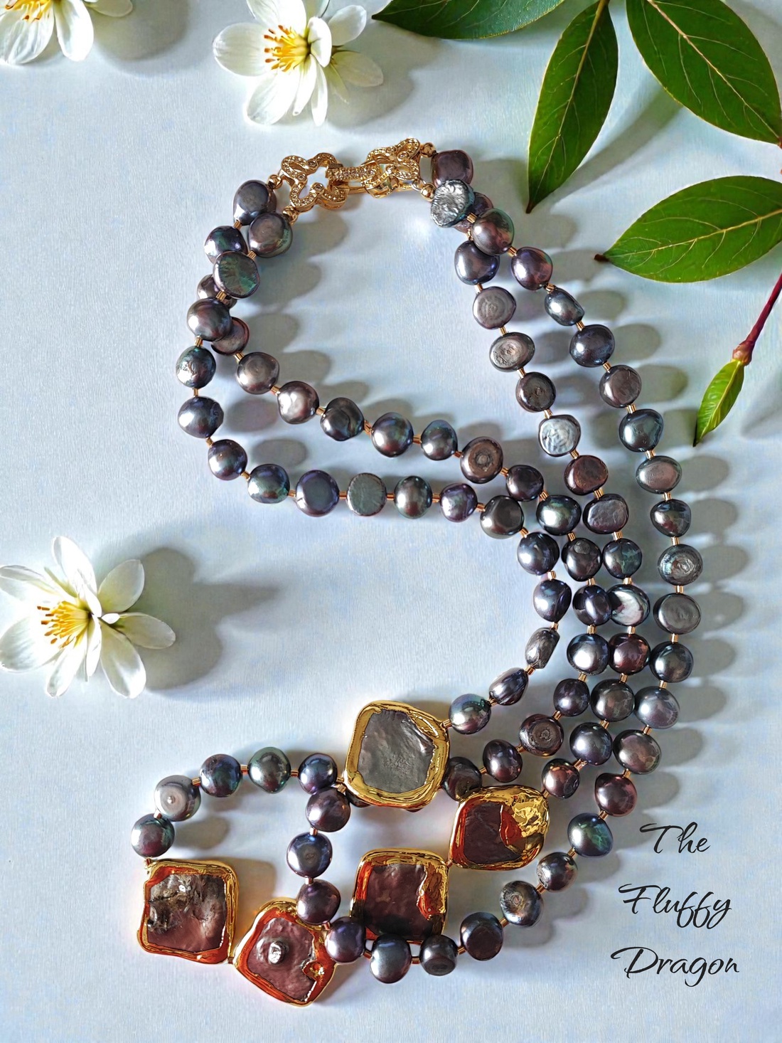 Colier doua siraguri perle naturale negre placate cu aur - bijuterii - coliere - coliere din perle - Artynos.ro