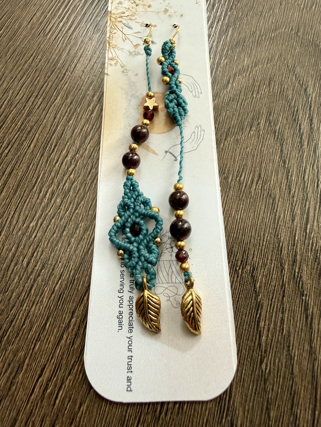 Cercei asimetrici Granat - bijuterii - cercei - cercei din pietre semiprețioase - Artynos.ro