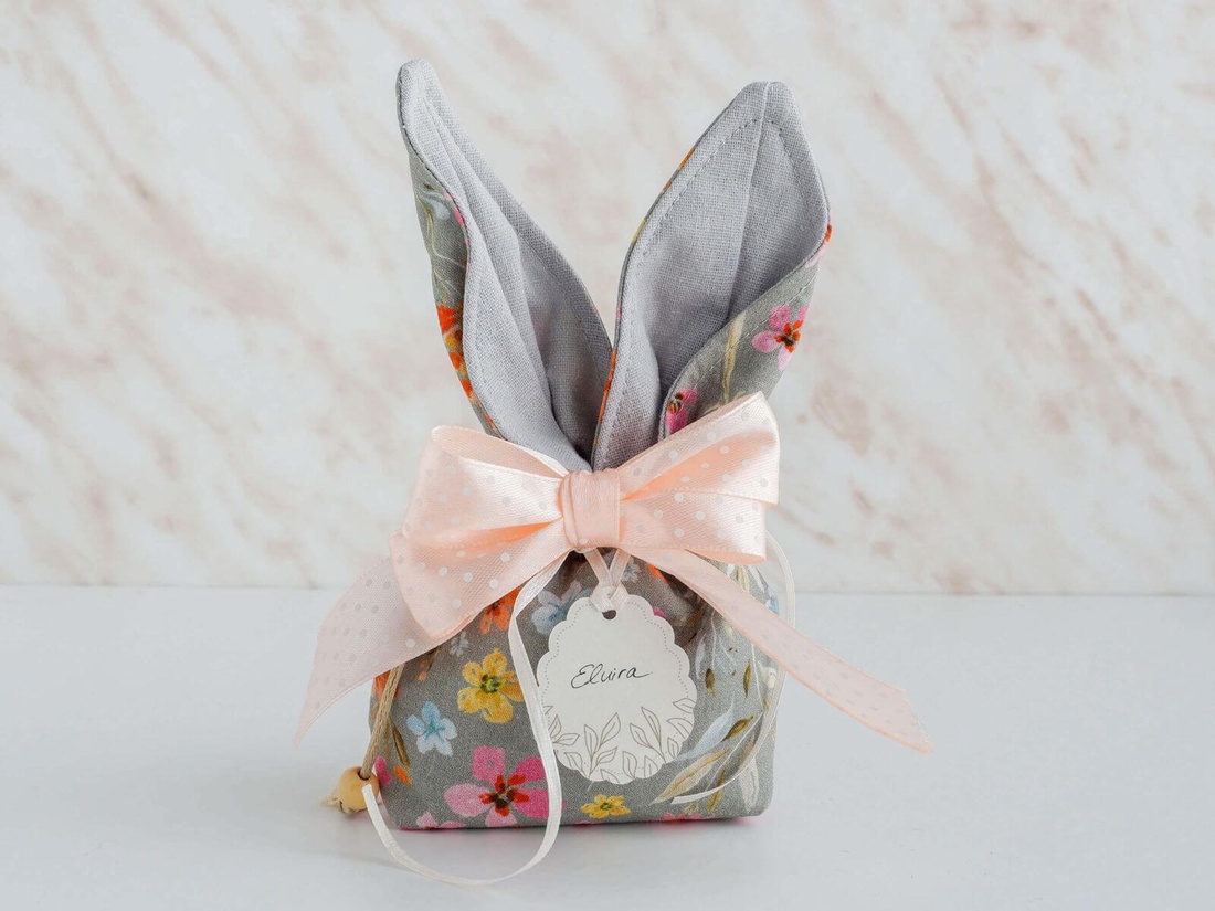 Săculeț personalizat reversibil pentru dulciuri cu urechi de iepuraș - jucării și echipamente pentru copii - saci și seturi pentru copii - accesorii pentru copii - Artynos.ro