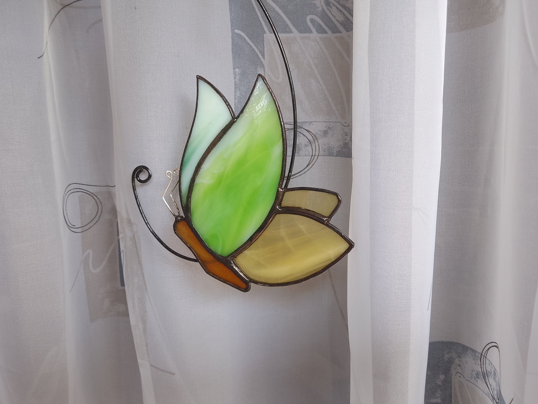 Decor fereastră Tiffany cu fluture pentru iubitorii naturii - casă & stil de viață - accesorii pentru decorat casa - decorațiuni de geam și decorațiuni de ușă - decor ferestre și autocolant pentru geam - Artynos.ro Decor fereastră Tiffany cu fluture pentru iubitorii naturii - casă & stil de viață - accesorii pentru decorat casa - decorațiuni de geam și decorațiuni de ușă - decor ferestre și autocolant pentru geam - Artynos.ro