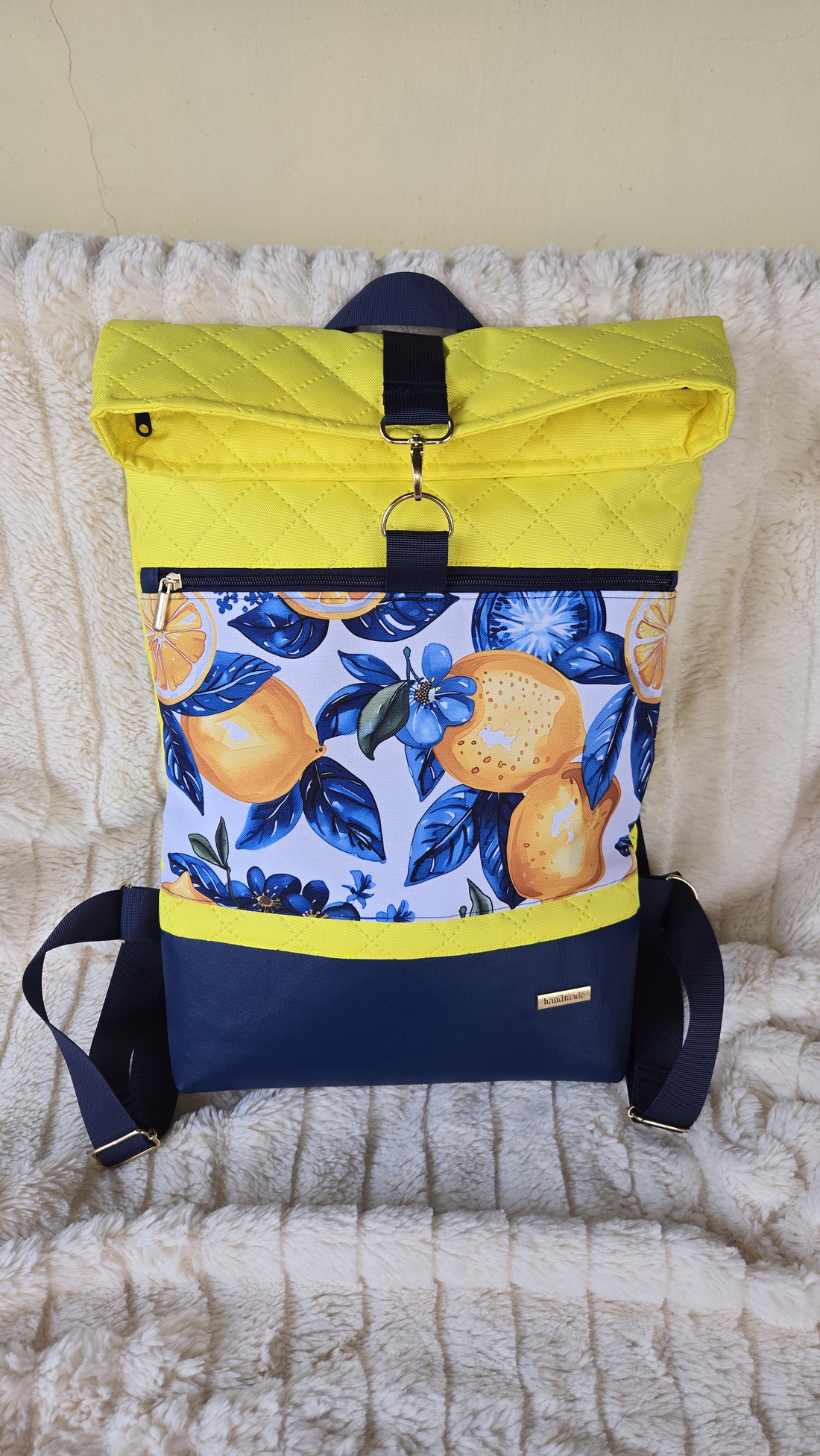 Roll Up hátizsák - geantă și husă - rucsacuri - rucsac rolltop - Artynos.ro Roll Up hátizsák - geantă și husă - rucsacuri - rucsac rolltop - Artynos.ro